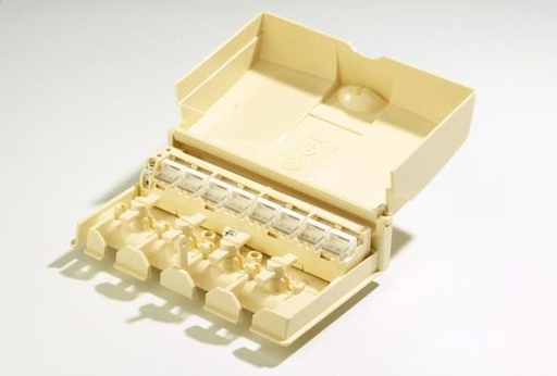 [CAH-0180149] Boîtier de dérivation du bus de téléreport, 8d, à perfo - CAH-0180149